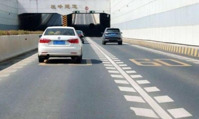 ​道路鱼骨线是什么意思，有鱼骨线的是什么车道？