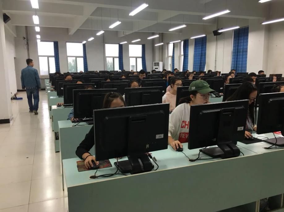大学生应该考哪些证书含金量高（大学必考的证书有哪些）