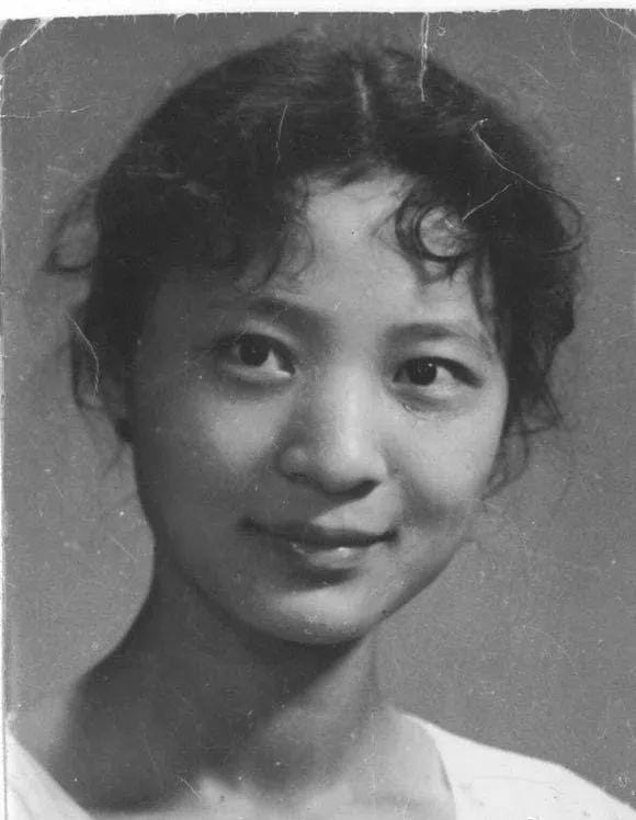 严敏求多大（话剧演员严敏求个人资料简介）