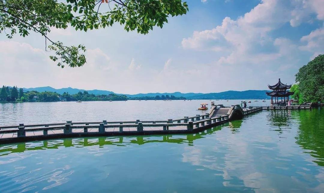 华东城市综合实力排名（华东地区包括哪几个省市）