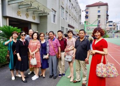 ​海滨中学的资料