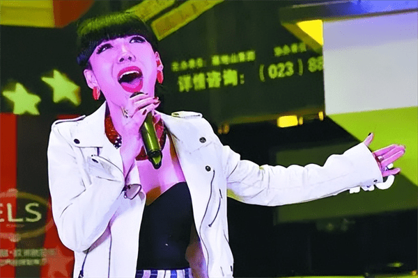好声音歌手吴莫愁现状(吴莫愁去哪了)