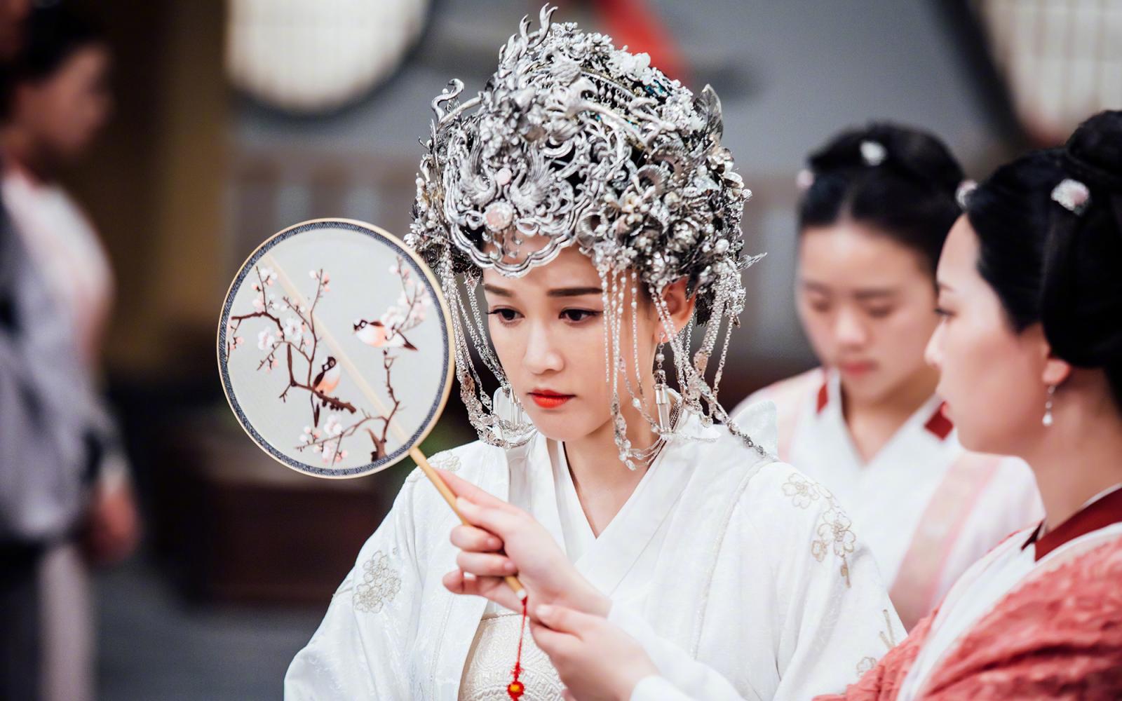 杨坚的妻子是谁-（杨坚的皇后是谁叫什么名字）