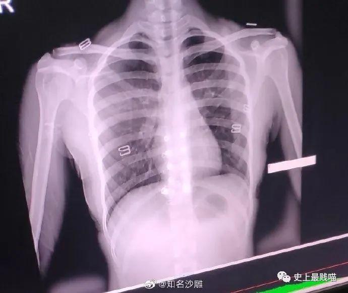 何鸿燊的5000亿资产是什么概念？？网友的回答让我怀疑人生...