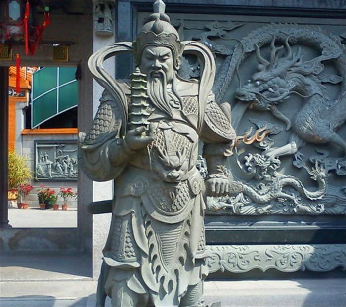 托塔天王李靖的塔里面有什么？为什么要一直托着塔？