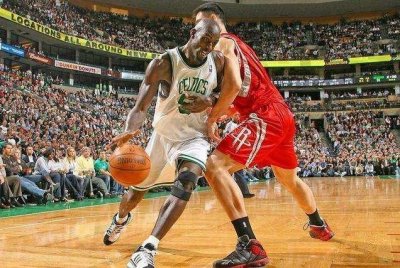 ​姚明在NBA算是什么级别的球员？
