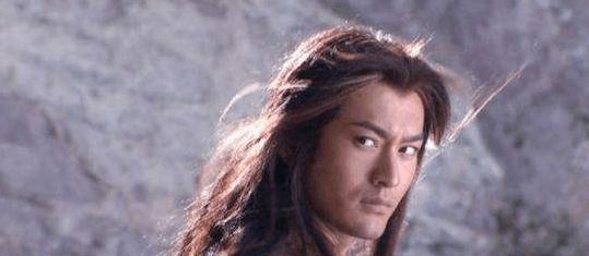 黄晓明演技浮夸, 为什么能在娱乐圈混的风生水起?