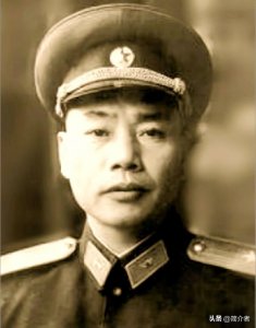 ​解放军原空降兵第15军军长-方铭