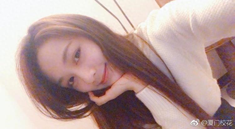 校花女神彭羽彤，毕业于台北市立大学，现在参加《这！就是街舞》