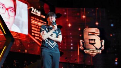 ​Uzi口嗨爆料姿态入驻虎牙明晚开播，姿态小明强行挽回神秘感