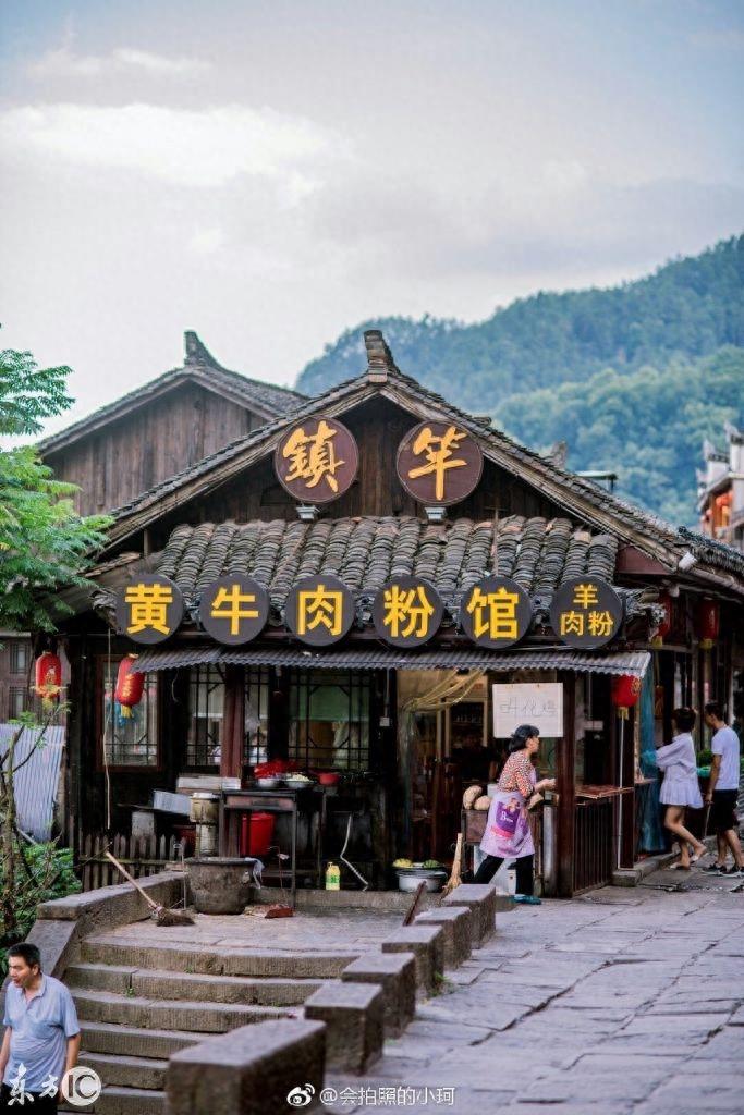 凤凰古城终于不收钱啦！再不要148元门票，旅游为什么不选凤凰？
