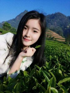 ​微信卖茶女碰上了贪玩蓝月的客服! 真是＂一出好戏＂
