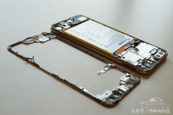 往年旗舰大拆解之荣耀8！