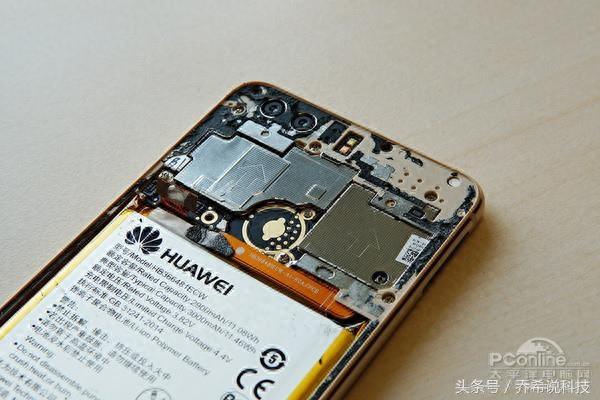 往年旗舰大拆解之荣耀8！
