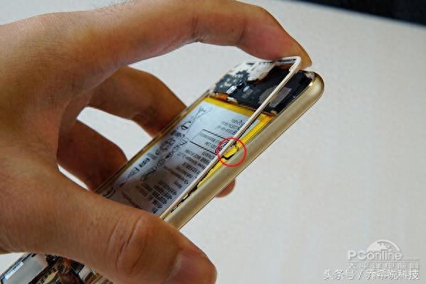 往年旗舰大拆解之荣耀8！