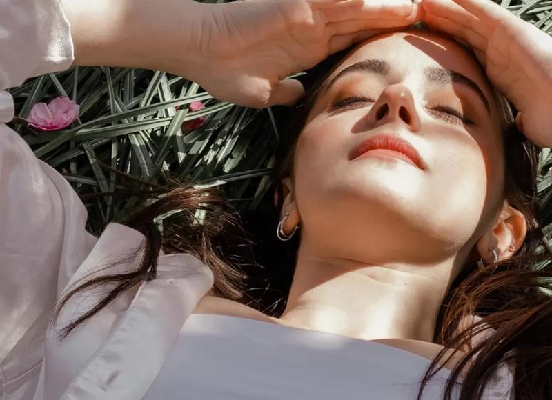 女生不主动找你聊, 是没戏还是考验？