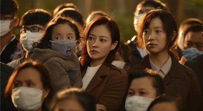 ​非科班也能演好戏！受娄烨提携、凭《我不是药神》走红，谭卓成了