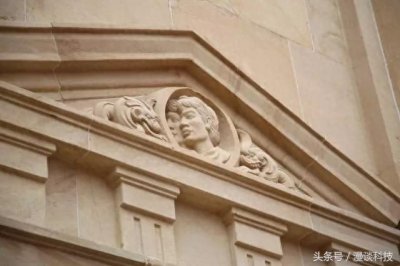 ​华为东莞松山湖终端总部，投资过百亿的华为“新王国”即将竣工