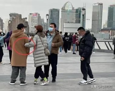 ​揭秘黄渤与小欧的婚姻：结婚14年生下2个女儿，相濡以沫不离不弃