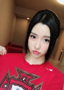 ​YUMI孙雨被曝吞药轻生，网友怀疑在演戏，好朋友无奈出面替她澄清