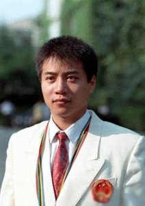 ​身高1.65米，横扫乒坛巅峰！王涛：逆袭传奇的乒乓之路
