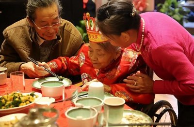 ​在农村给老人做寿，年龄要达到多少岁才可以！做寿有什么传统风俗