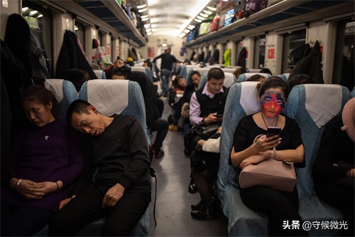 开往春运的K39次列车