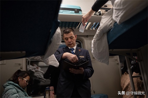 开往春运的K39次列车