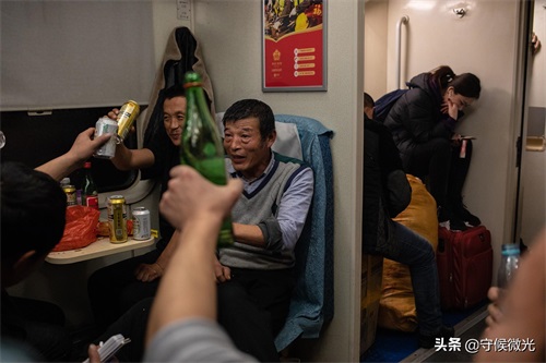 开往春运的K39次列车