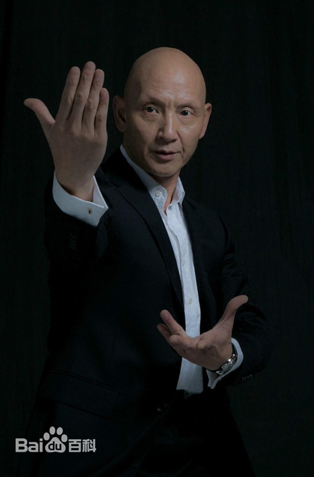 计春华与杜玉明是什么关系？这两个人长的太像了
