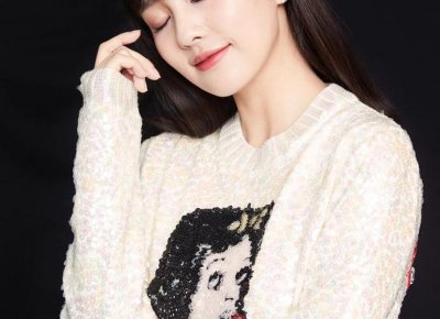 ​女朋友无聊陪她聊什么更有趣？恋爱怎么聊天更甜蜜