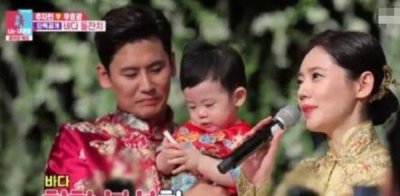 ​秋瓷炫儿子长相首曝光，因太可爱登热搜榜首，于晓光称不要二胎