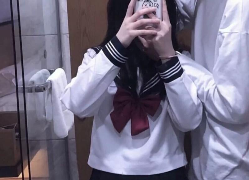做的时候按肚子真的有形状吗 性爱时按着肚子有形状吗