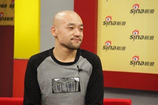 他曾红遍大江南北却怒甩同性恋男友，因吸毒入狱被封杀，疑患艾滋
