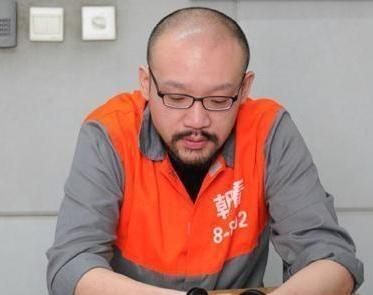 他曾红遍大江南北却怒甩同性恋男友，因吸毒入狱被封杀，疑患艾滋