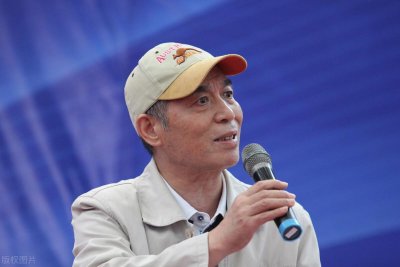 ​《人世间》：梁晓声，当工人，做编辑，开饭店，起起落落几十年