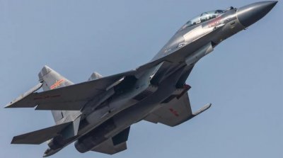 ​歼-16双坐双发多用途战斗机