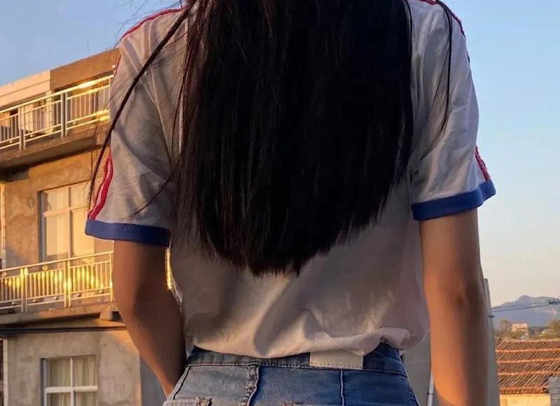怎么讨女孩子欢心？3个方法赢得她的心