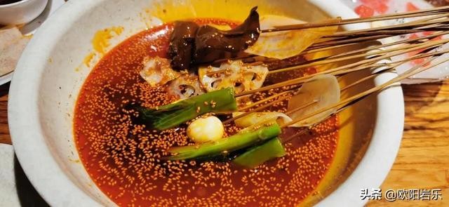 超适合出游的特色美食好吃到爆（国内最好吃的7条美食旅行路线）(26)