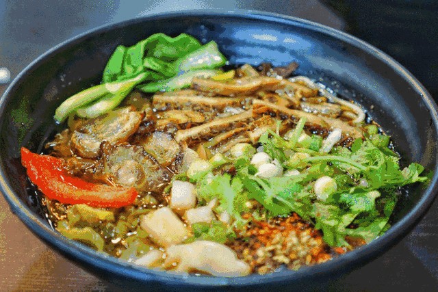 超适合出游的特色美食好吃到爆（国内最好吃的7条美食旅行路线）(43)