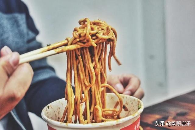 超适合出游的特色美食好吃到爆（国内最好吃的7条美食旅行路线）(15)