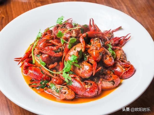超适合出游的特色美食好吃到爆（国内最好吃的7条美食旅行路线）(18)