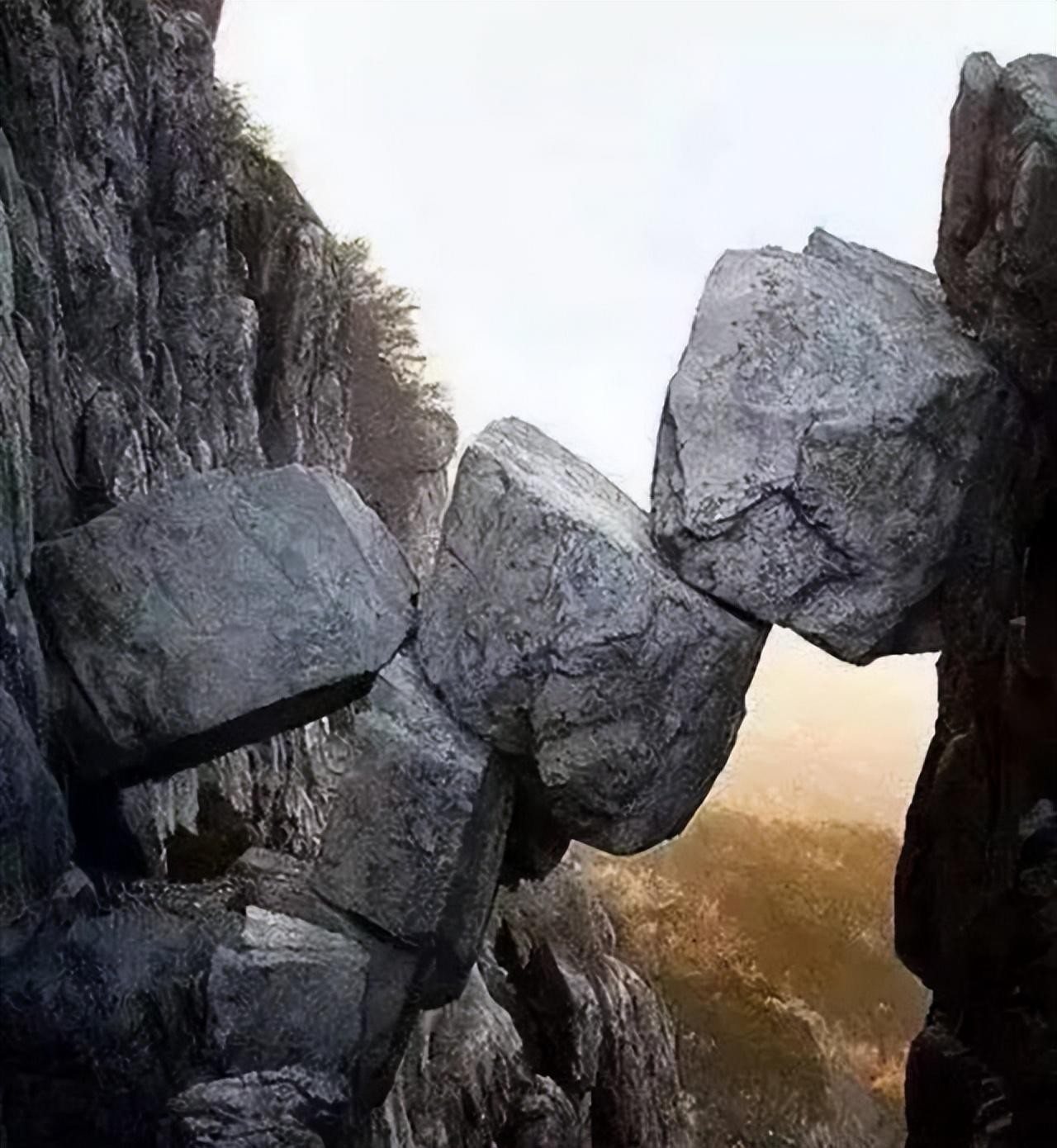 5元背面的风景是哪里(五元背面是哪里的风景)