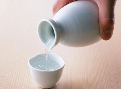 ​香格里拉红酒的(香格里拉红酒的图片元素)
