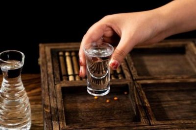 ​学白酒勾调去哪里学比较好？学白酒勾调哪里有