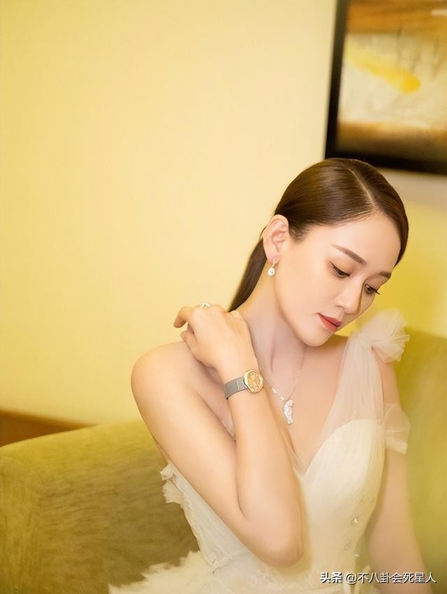这6位当红女星的素颜照你都看过吗（这7位光鲜亮丽的女星）(9)