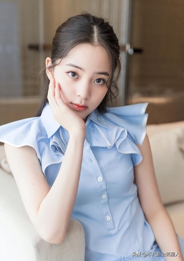 这6位当红女星的素颜照你都看过吗（这7位光鲜亮丽的女星）(29)