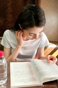 ​这6位当红女星的素颜照你都看过吗（这7位光鲜亮丽的女星）