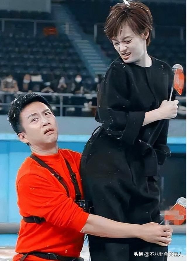 这6位当红女星的素颜照你都看过吗（这7位光鲜亮丽的女星）(25)