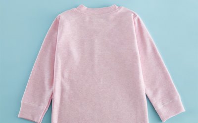 ​油笔油弄衣服上怎么去除（衣服上油笔油怎样才能擦掉）